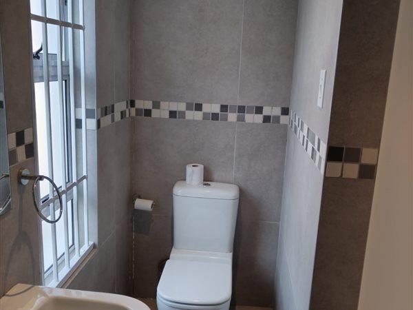 3 Bedroom Property for Sale in Cambridge West Eastern Cape